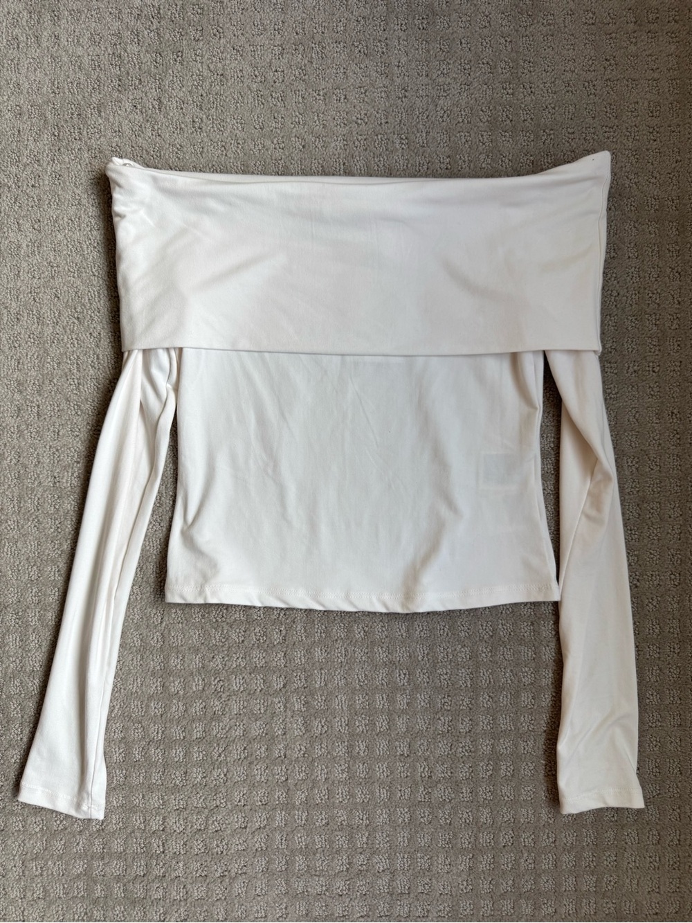 H&M Off-Shoulder Long Sleeve Top in Cream